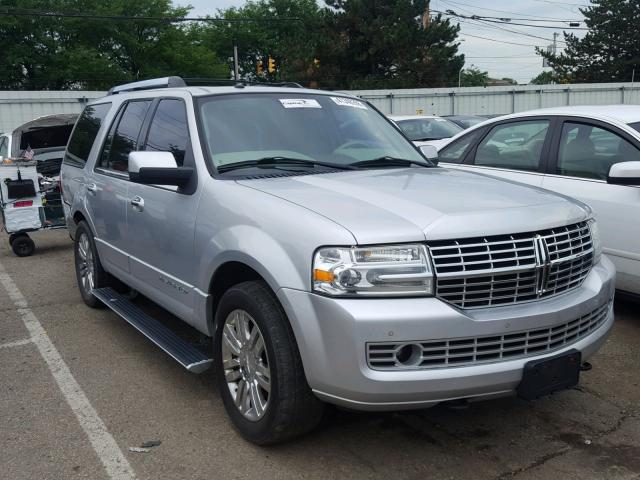 5LMJJ2J56AEJ05923 - 2010 LINCOLN NAVIGATOR SILVER photo 1