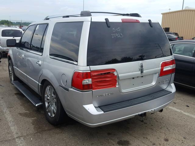 5LMJJ2J56AEJ05923 - 2010 LINCOLN NAVIGATOR SILVER photo 3