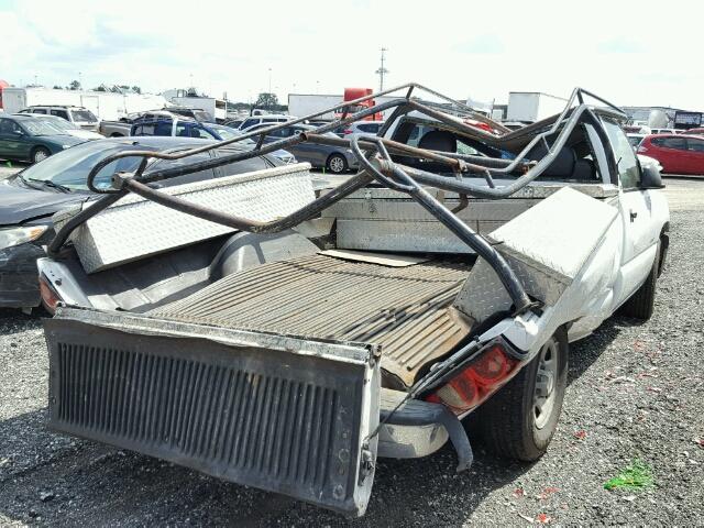 1GCEC14VX2Z210841 - 2002 CHEVROLET SILVERADO WHITE photo 4