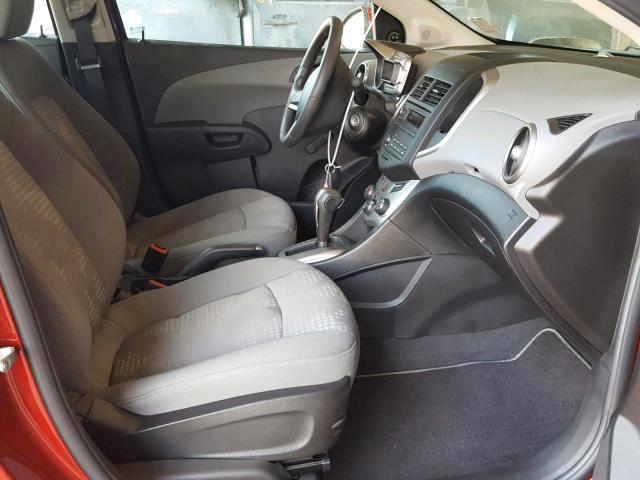 1G1JA5SH1E4239079 - 2014 CHEVROLET SONIC LS წითელი ფოტო 5