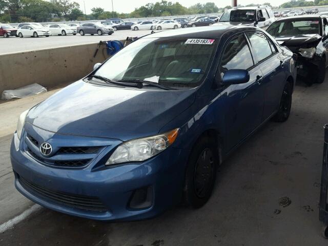 5YFBU4EE7CP032351 - 2012 TOYOTA COROLLA BLUE photo 2