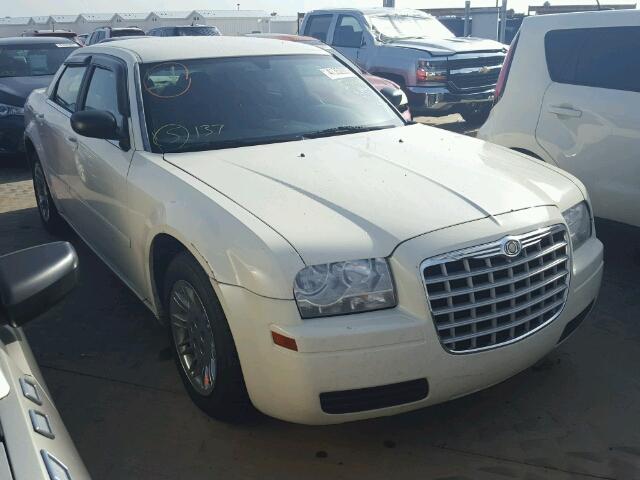 2C3JA43R85H642198 - 2005 CHRYSLER 300 CREAM photo 1