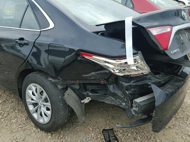 4T1BF1FK0FU984835 - 2015 TOYOTA CAMRY LE შავი ფოტო 9