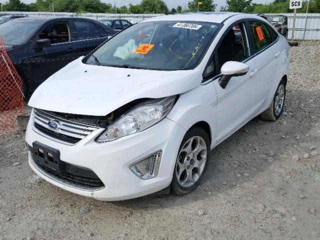 3FADP4CJ3BM161196 - 2011 FORD FIESTA SEL WHITE photo 2