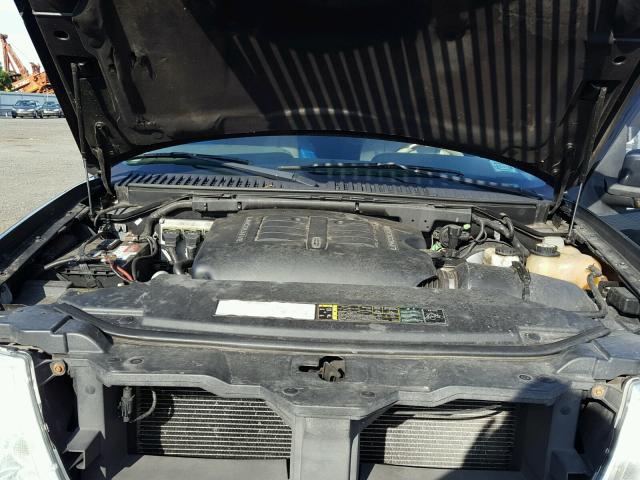 5LMFU28R34LJ10082 - 2004 LINCOLN NAVIGATOR Schwarz Foto 7