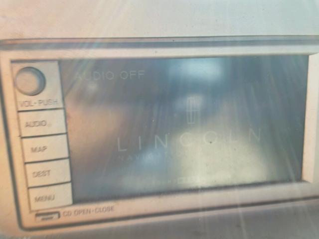 5LMFU28R34LJ10082 - 2004 LINCOLN NAVIGATOR Schwarz Foto 9