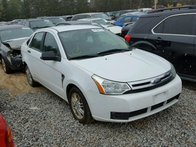 1FAHP35N68W201730 - 2008 FORD FOCUS WHITE photo 1