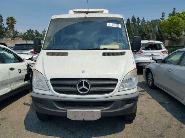 WD3PE7CC0D5725762 - 2013 MERCEDES-BENZ SPRINTER WHITE photo 9