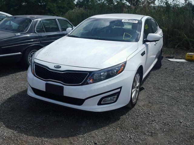 5XXGN4A71FG387068 - 2015 KIA OPTIMA EX WHITE photo 2