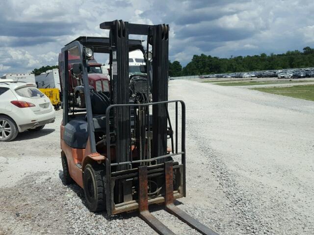 00000000000066701 - 2011 TOYOTA FORKLIFT ORANGE photo 1