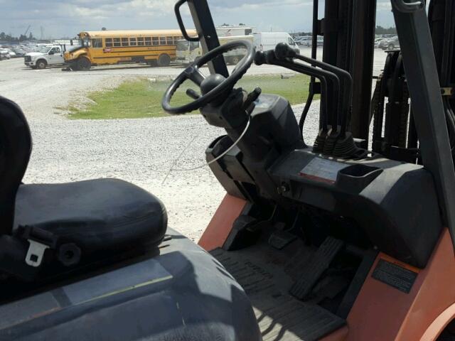 00000000000066701 - 2011 TOYOTA FORKLIFT ORANGE photo 5