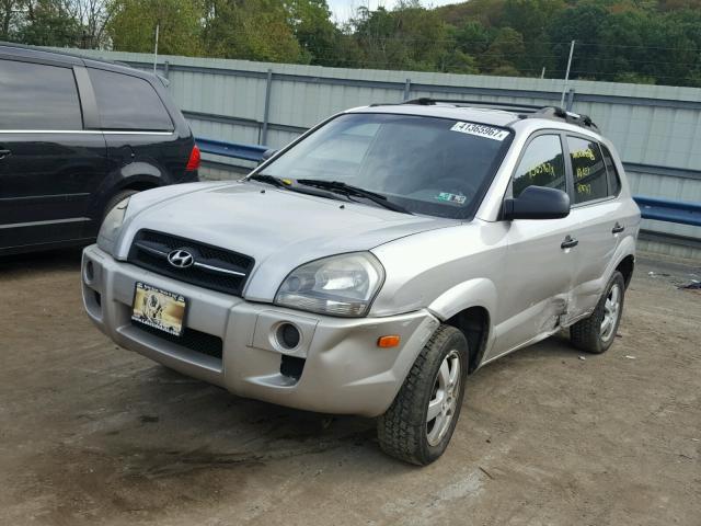 KM8JM12B26U433197 - 2006 HYUNDAI TUCSON GL GRAY photo 2