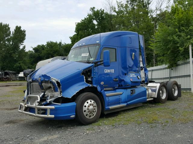 1XKYD49X7GJ124077 - 2016 KENWORTH CONSTRUCTI BLUE photo 2