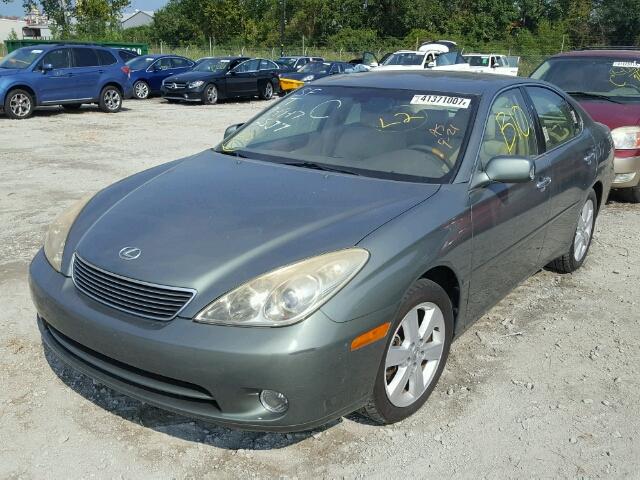 JTHBA30G555069585 - 2005 LEXUS ES GREEN photo 2