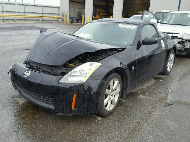 JN1AZ36A04T002043 - 2004 NISSAN 350Z ROADS BLACK photo 2