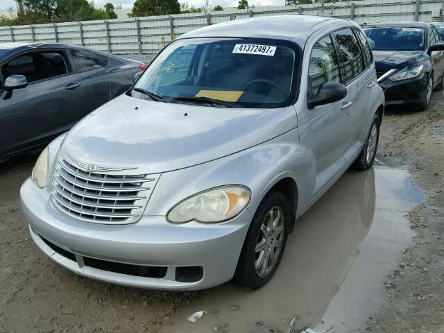 3A4FY58BX7T610064 - 2007 CHRYSLER PT CRUISER SILVER photo 2