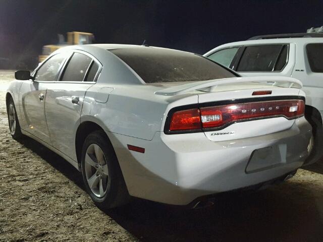 2C3CDXBG3EH338357 - 2014 DODGE CHARGER SE WHITE photo 3