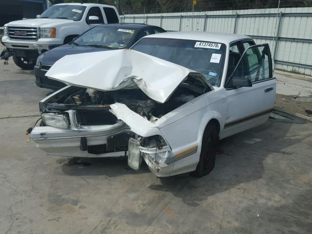 1G4AG55NXP6484960 - 1993 BUICK CENTURY SP WHITE photo 2