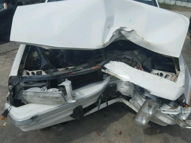 1G4AG55NXP6484960 - 1993 BUICK CENTURY SP WHITE photo 9