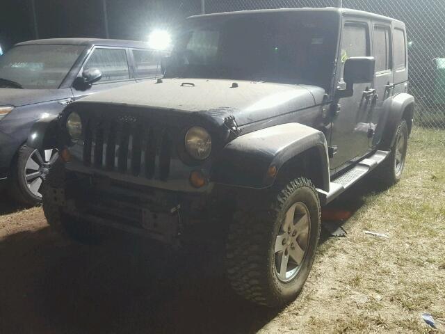 1J8GA59158L608622 - 2008 JEEP WRANGLER U GRAY photo 2