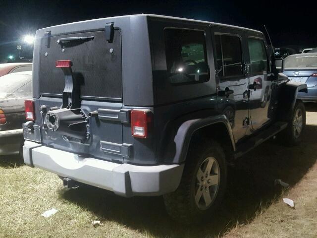 1J8GA59158L608622 - 2008 JEEP WRANGLER U GRAY photo 4