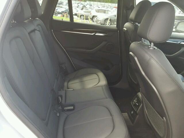 WBXHT3C38GP883058 - 2016 BMW X1 XDRIVE2 Silber Foto 6