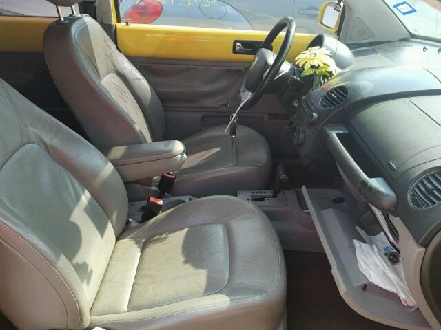 3VWSW31C76M406037 - 2006 VOLKSWAGEN NEW BEETLE 黄色 照片 5