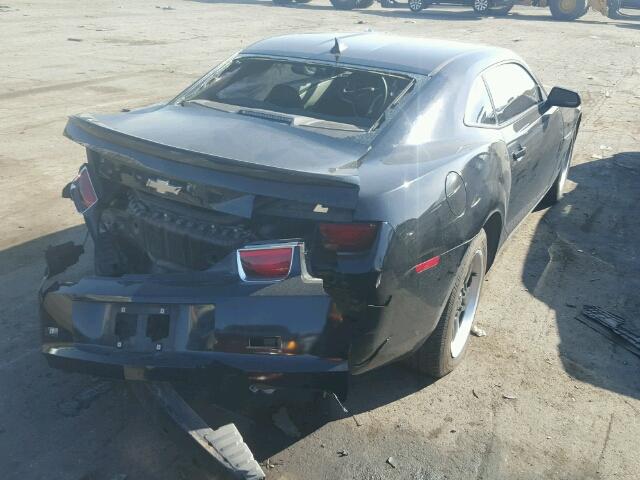 2G1FA1E30D9233817 - 2013 CHEVROLET CAMARO LS BLACK photo 4