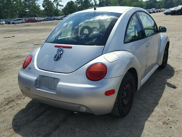 3VWCK21C32M420702 - 2002 VOLKSWAGEN NEW BEETLE ვერცხლისფერი ფოტო 4