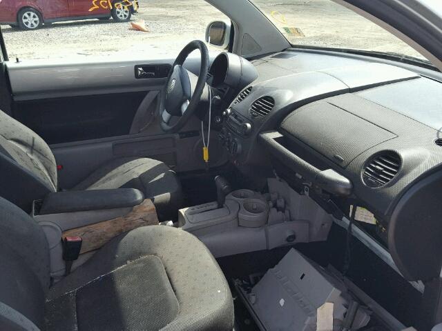 3VWCK21C32M420702 - 2002 VOLKSWAGEN NEW BEETLE ვერცხლისფერი ფოტო 5