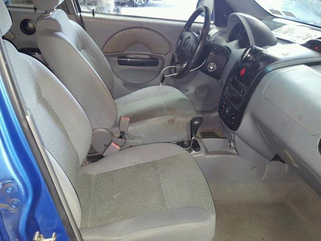 KL1TJ62654B197103 - 2004 CHEVROLET AVEO LS BLUE photo 5