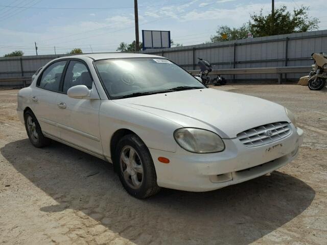 KMHWF25SX1A430284 - 2001 HYUNDAI SONATA GL WHITE photo 1