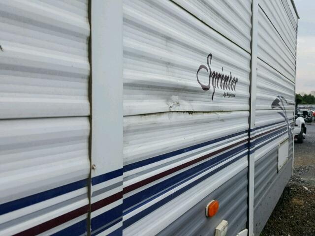 4YDT3002231208320 - 2003 KEYSTONE SPRINTER WHITE photo 9