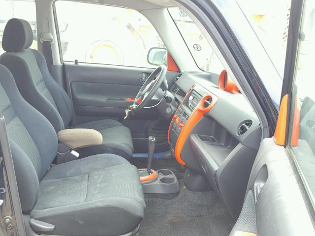JTLKT324664084977 - 2006 TOYOTA SCION XB Schwarz Foto 5