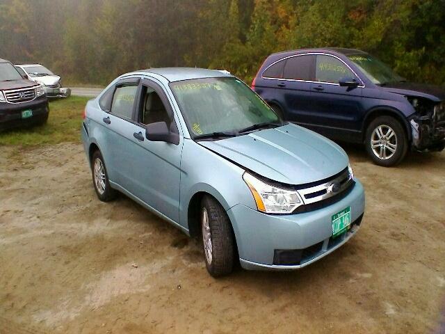 1FAHP35N79W254373 - 2009 FORD FOCUS BLUE photo 1