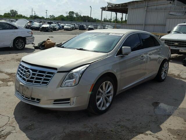 2G61S5S34D9191293 - 2013 CADILLAC XTS PREMIU BEIGE photo 2