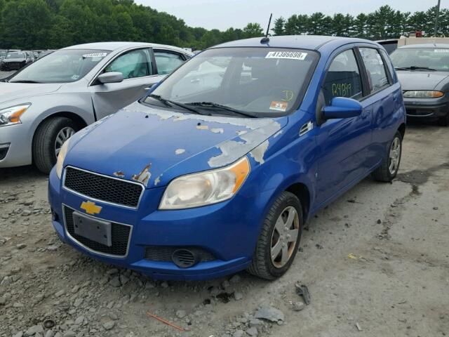 KL1TD66EX9B610634 - 2009 CHEVROLET AVEO LS BLUE photo 2