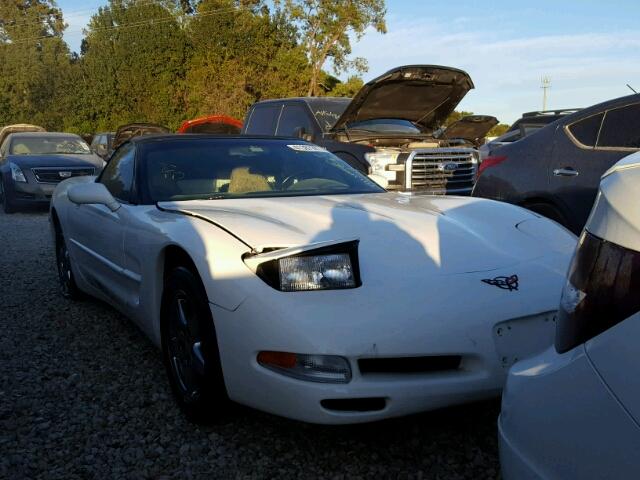 1G1YY32G715109835 - 2001 CHEVROLET CORVETTE WHITE photo 1