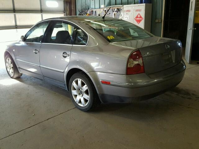 WVWRH63BX2P131320 - 2002 VOLKSWAGEN PASSAT GLX 银色 照片 3