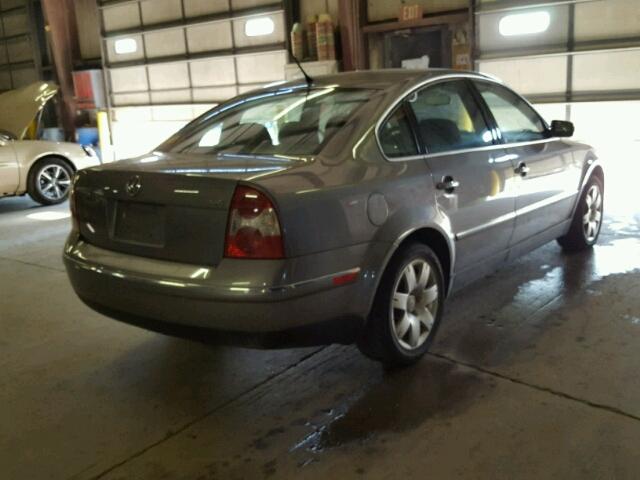 WVWRH63BX2P131320 - 2002 VOLKSWAGEN PASSAT GLX 银色 照片 4