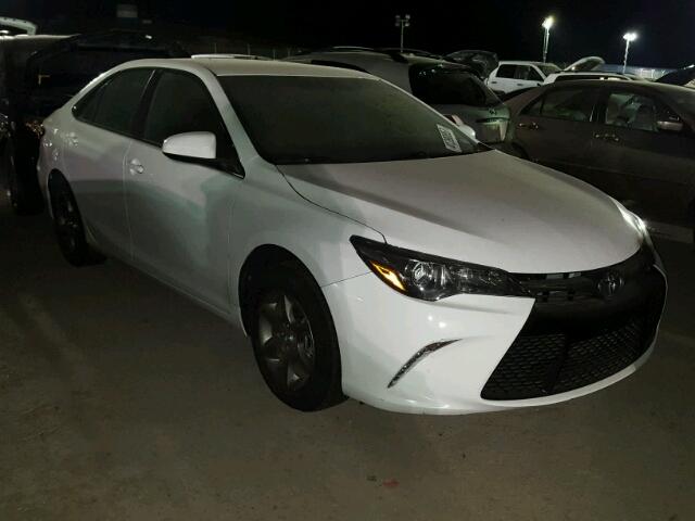 4T1BF1FKXHU411301 - 2017 TOYOTA CAMRY WHITE photo 1