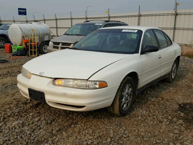 1G3WH52H52F281201 - 2002 OLDSMOBILE INTRIGUE G WHITE photo 2