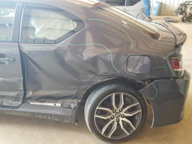 JTKJF5C71FJ010881 - 2015 TOYOTA SCION TC 灰色 照片 9