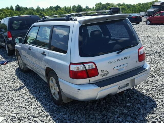 JF1SF65602H711215 - 2002 SUBARU FORESTER SILVER photo 3