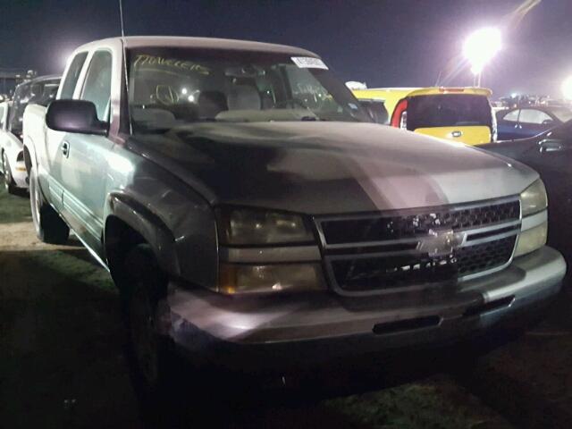 1GCEK19B06Z270523 - 2006 CHEVROLET SILVERADO SILVER photo 1