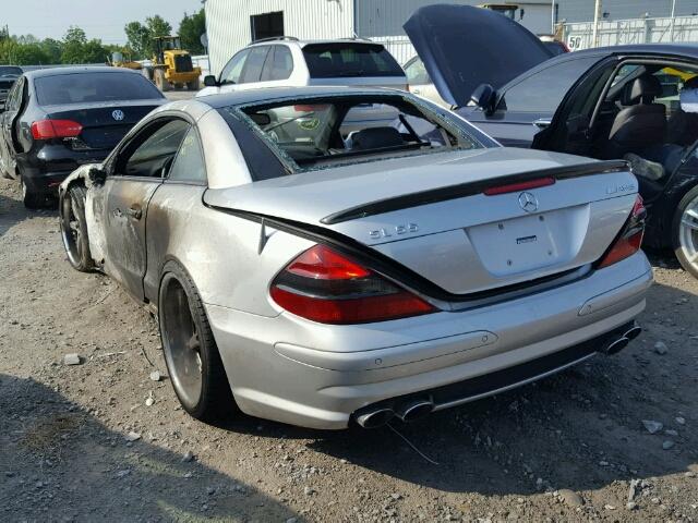 WDBSK74F23F060582 - 2003 MERCEDES-BENZ SL 55 AMG SILVER photo 3