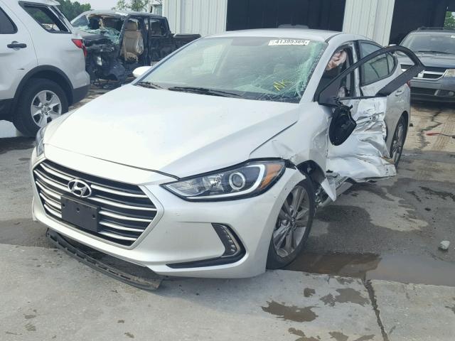 5NPD84LF1HH046792 - 2017 HYUNDAI ELANTRA SILVER photo 2