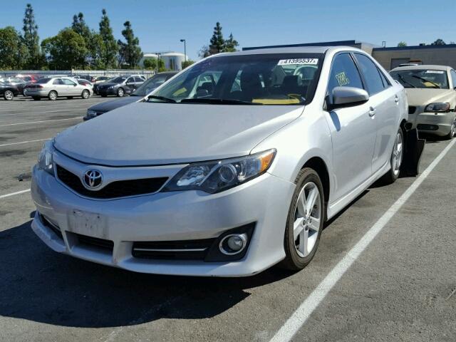 4T1BF1FK4DU712446 - 2013 TOYOTA CAMRY L SILVER photo 2