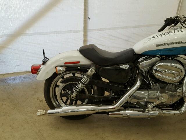 1HD4CR218GC441112 - 2016 HARLEY-DAVIDSON XL883 SUPE WHITE photo 6