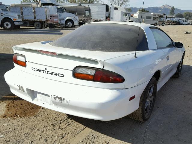 2G1FP22K612117722 - 2001 CHEVROLET CAMARO WHITE photo 4